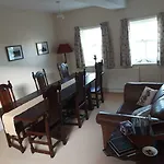 Burton Grange 4* בורוברידג'