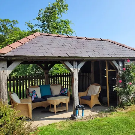 Alojamento de Acomodação e Pequeno-almoço Burton Grange