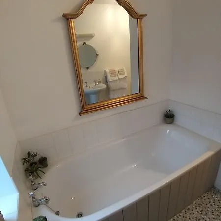 Burton Grange 4*