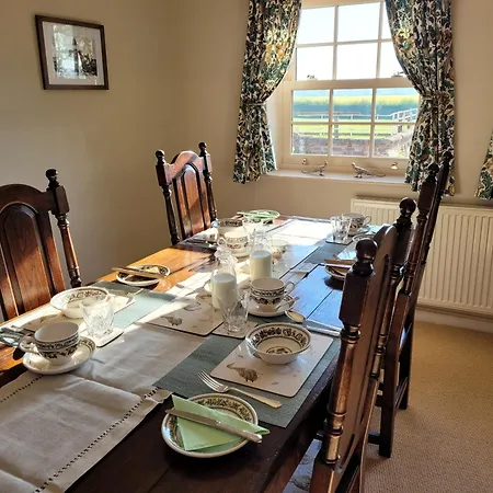 Burton Grange Farmhouse 4*
