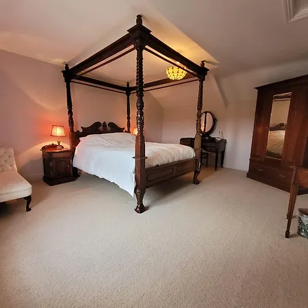 Burton Grange Panzió 4*